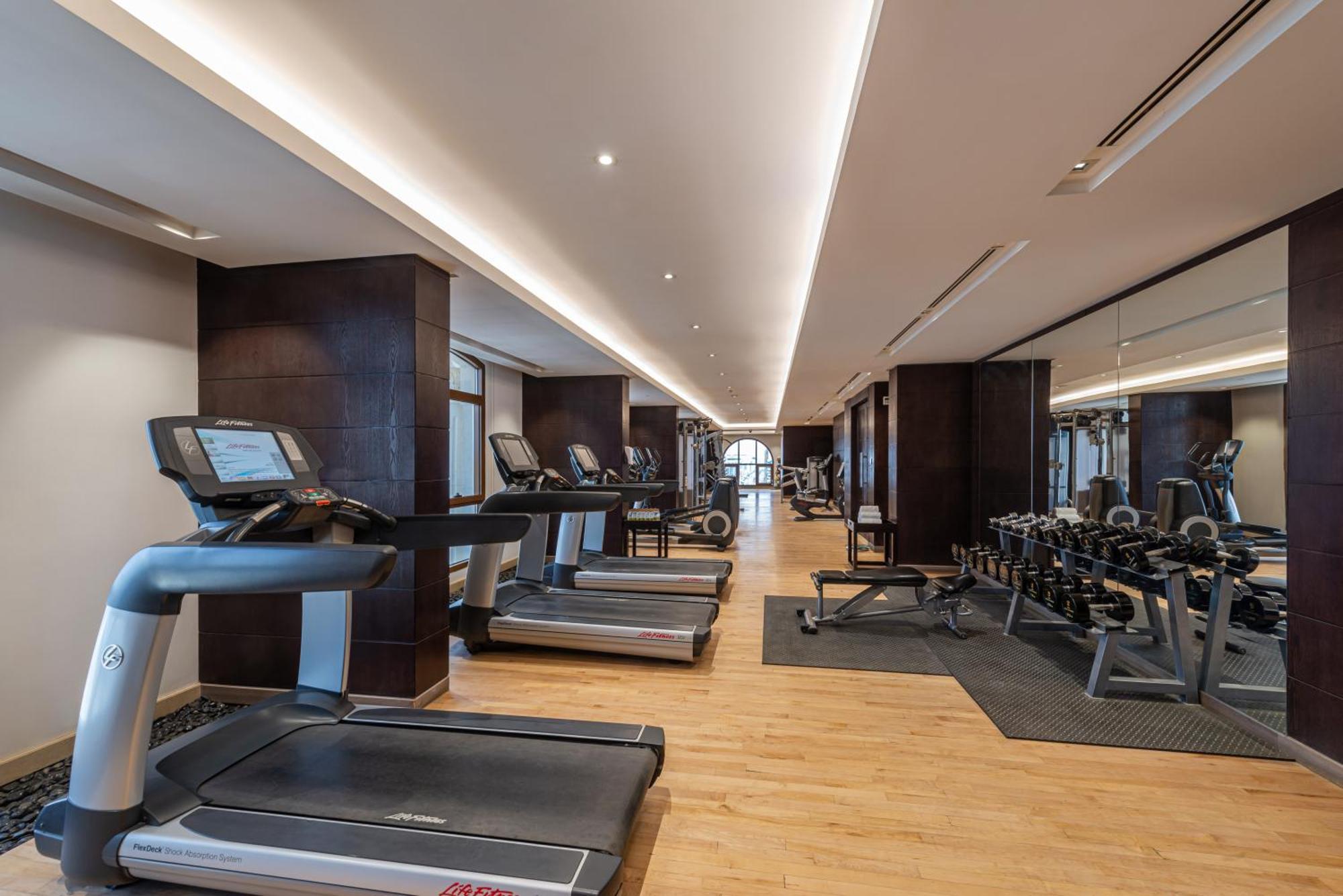 Narcissus Riyadh Hotel & Spa Riade Exterior foto The gym at the hotel