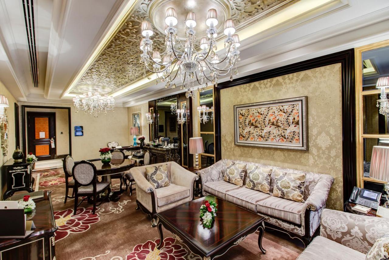 Narcissus Riyadh Hotel & Spa Riade Exterior foto The interior of the Presidential Suite